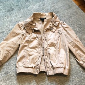 Women’s stylish khaki jacket